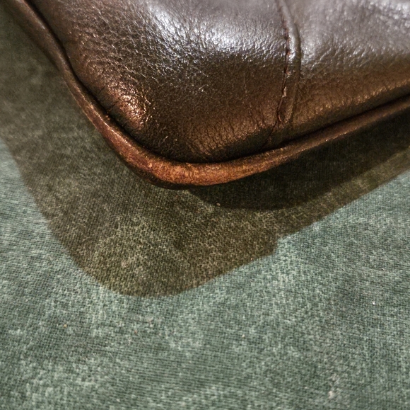 Vintage 70s Dark Green Leather Woodward and Lothrop Envelope Purse - Picture 10 of 12